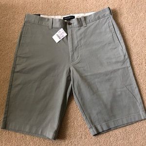 J Crew Mercantile men’s shorts Sz32 11” inseam